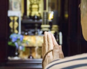 多様化する供養のかたち…骨壷自宅保管で10万5千円のお得