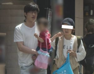 田中圭　休日はおくさんずラブ！昼酒4時間中も次女を抱っこ