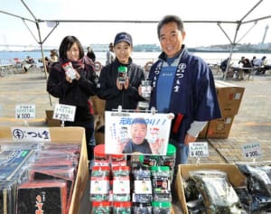 豊かな食を港で味わって　横浜・大さん橋でマルシェ