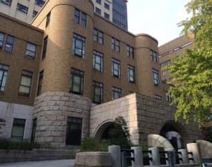 1歳児虐待死、母親交際相手に懲役7年　地裁判決