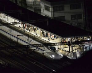 【新幹線3人死傷】被害男性、転倒後も制止続け