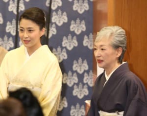 小林麻耶　電撃婚の裏にあった市川海老蔵母の婚活サポート奔走