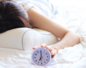 “神の手”姿勢治療家が教える「あなたが寝付けない理由」