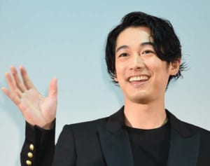 ディーン・フジオカ妹の藤岡麻美　元チェキッ娘からの異例転身