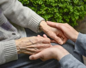 年360万円の負担も…介護＆子育てダブルケアで破綻しない方法