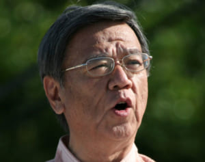 〈評伝〉沖縄の自己決定権求め　翁長知事死去