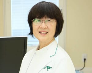 「私は母であり医師」女性が一生働ける病院を作った女性院長