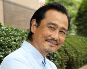 『びんびん』で共演！野村宏伸が語る“せんぱ〜い”田原俊彦の素顔