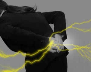 原因はズバリ「加齢」！「脊柱管狭窄症」ってどんな病気？