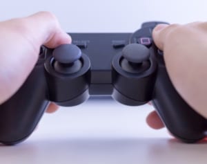 本田翼もチャンネル開設！芸能界がゲームに参入し始めた理由