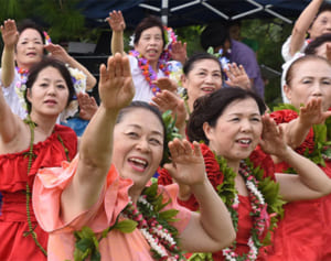 アロハフェス初開催　沖縄・石垣　会場一体、フラ満喫