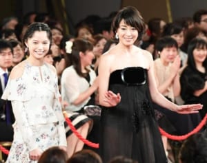 宮沢りえ進める V6妻交流 確執報道の宮崎あおいとも食事約束