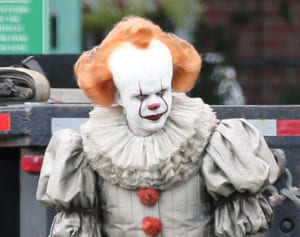 ハロウィンパーティで「ピエロの仮装禁止」に賛否の声