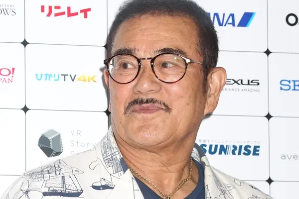 千葉真一54歳年下女性と復縁！長男・新田真剣佑も驚きのワケ | 女性自身