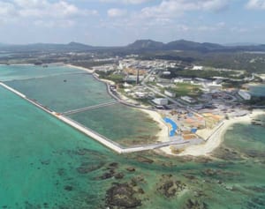 辺野古工事あすにも再開　国、撤回の執行停止　県、係争処理申し出検討