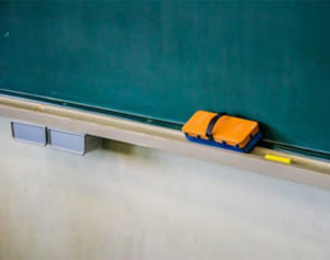 教員4割 残業60時間超　保護者から「多忙解消を」　那覇JC調査