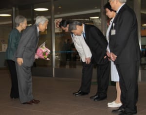 執刀医の胸をうった 天皇陛下と美智子さま「病室での会話」
