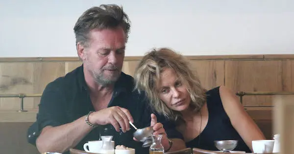 メグ ライアンが婚約を発表 67歳バツ3ミュージシャンと 女性自身