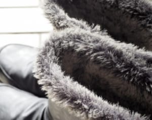 服装は「頭寒足熱」で！朝に取り入れたい“冷え性対策”