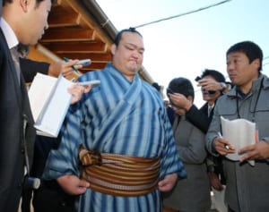 稀勢の里「心の緩みで食べ過ぎた」父語る4連敗の意外な理由