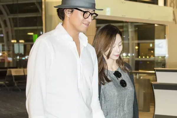 ヨン様 産後妻へVIP旅行！「セーシェル諸島で1泊40万円」 | 女性自身
