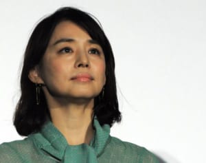 石田ゆり子襲った石灰性腱炎 40～50代女性に多く手術の場合も
