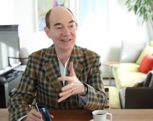 「義父が世界を広げた」ロバート・キャンベルさん語る家族の支え