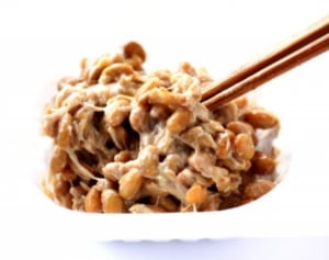 エネルギー消費の6割が脳…納豆混ぜながらできる「ずぼら瞑想」