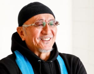 デューク更家が“正月太り解消”します！今注目の「腸ひねり」とは