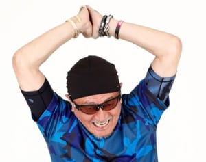 筋膜ひねって腸を刺激！デューク更家の「脂肪燃焼＆美肌生成」術