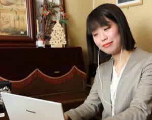 両親の言葉支えに…28歳視覚障がい女性が進む「弁護士への道」