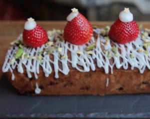 ラズベリーとホワイトチョコのケーキ（辻仁成「ムスコ飯」第200飯レシピ）