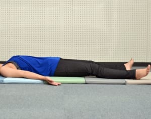 介護リスクを遠ざける「関節トレーニング」、腰と膝の基礎トレ