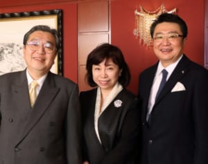 皇太子さま「柏原芳恵を歌って」と…ご学友語るカラオケ秘話