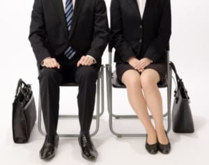 変化する就職活動の最前線　リクルートスーツ無料レンタルも