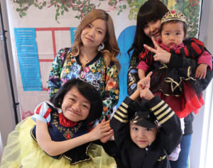 ヘルパーさん10人と子育て　100cmの視界から―あまはいくまはい―