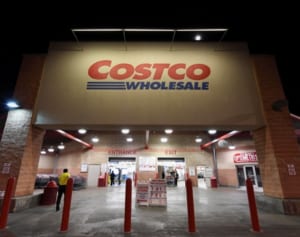 初めてのコストコに大はしゃぎするパパの動画が大人気に