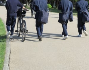 全国に広がる！中学生ピロリ菌検査の推進派＆慎重派の言い分