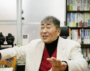 毒蝮三太夫明かす妻との出会い 改名巡り感じた「妻の強さ」