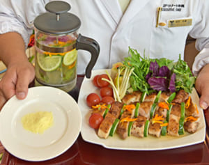 シークヮーサー果汁粉末に　用途広がり、輸送費軽減も　JAおきなわ・佐藤食品工業