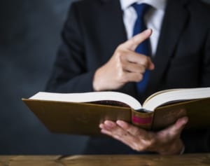 「娘と性交した父親に無罪判決」で明らかになった法の矛盾