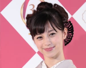 中条あやみ　交際報道の“資産34億円社長”が語っていたハイスペすぎる向上心「新しい景色を見続けたい」