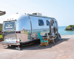 絶景スポットを股にかける移動式の床屋！「3Murai Life & 3Cafe」