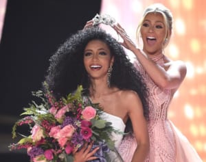 アメリカの3大ミスコン、史上初めてアフリカ系女性が独占受賞