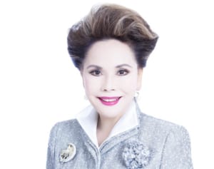 小室圭さん問題にデヴィ夫人が提言「貧しさは罪悪ではない」