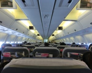 Hey! Say! JUMP悩ますファン暴走…赤ちゃん使い警備突破も