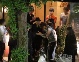 星野源　午前3時に歓喜の恋ダンス！【平成ベストスクープ】