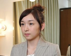 加護亜依　無加工の自撮りを投稿、「天使みたい」と絶賛の声