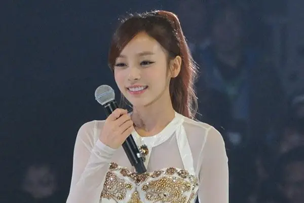 ハラが語っていたKARAの絆「4人がいるから頑張っていける」 | 女性自身