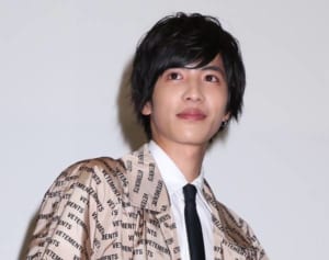 志尊淳　母親が激写した寝顔に「女の子かと思った」と反響